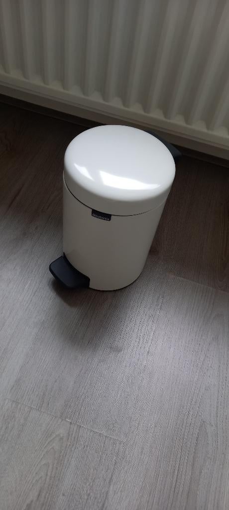 Brabantia prullenbakje, Huis en Inrichting, Woonaccessoires | Prullenbakken, Gebruikt, Met pedaal, Ophalen of Verzenden, Minder dan 10 liter