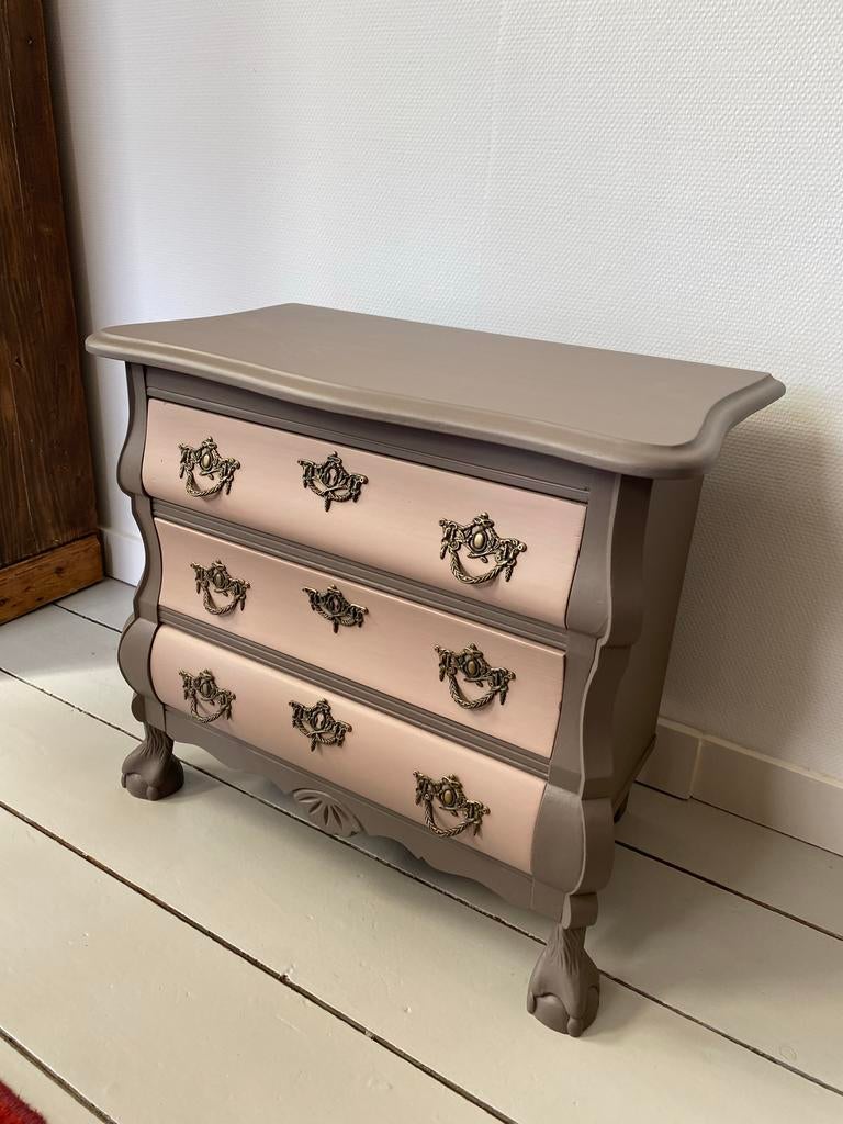 Buikkastje/ladenkastje in oude roze tinten (Fusion Paint), Ophalen