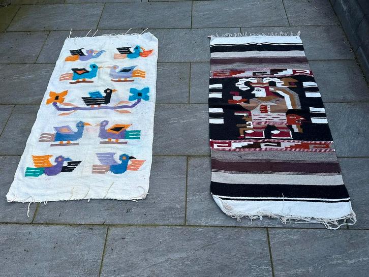 2 Handgemaakte kleedjes. Peru., Huis en Inrichting, Stoffering | Tapijten en Kleden, Gebruikt, 50 tot 100 cm, 100 tot 150 cm, Rechthoekig