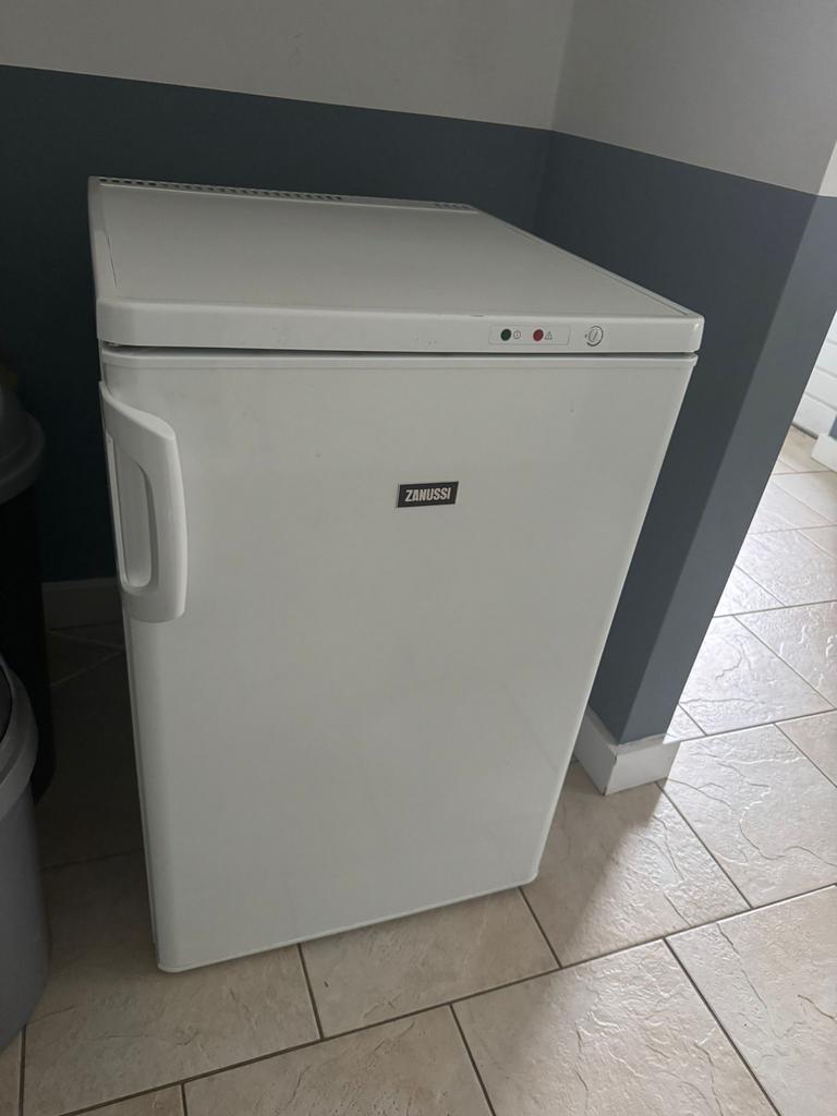 Zanussi Vrieskast Tafelmodel vriezer, Gebruikt, Minder dan 60 cm, Vrijstaand, Ophalen