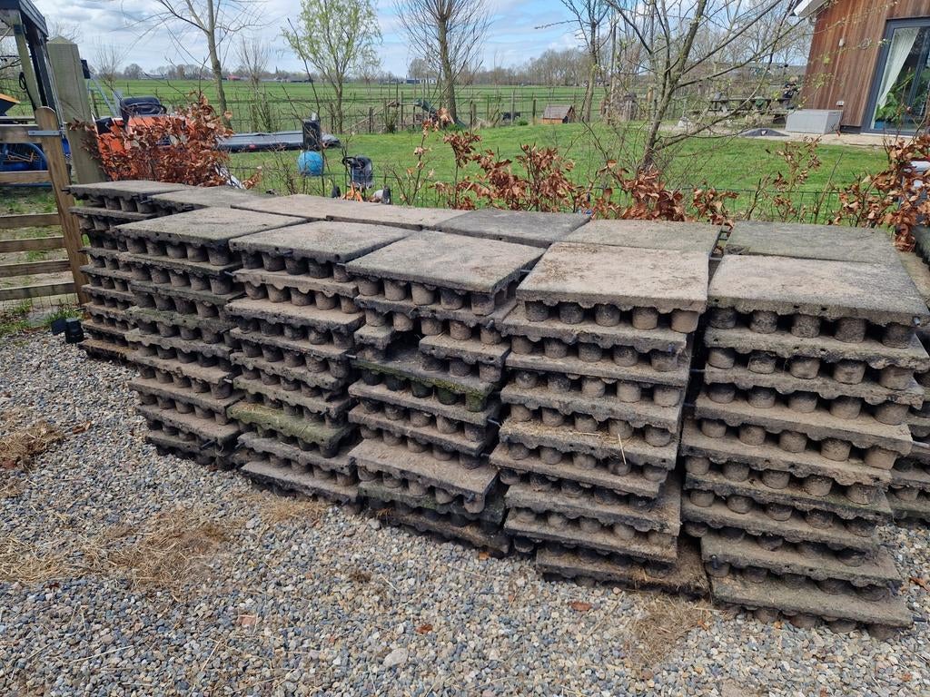 28 m2 rubber tegels 50x50x10 cm van schoolplein, Tuin en Terras, Tegels en Klinkers, Ophalen, Gebruikt, Overige typen, Rubber