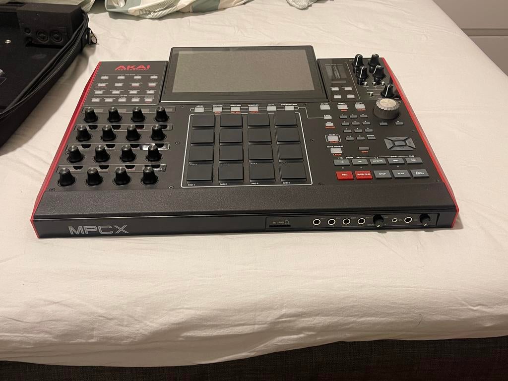 Akai MPC X with Hardcase and Big Storage Case, Muziek en Instrumenten, Ophalen of Verzenden, Zo goed als nieuw, Overige merken