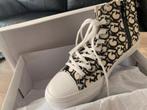 Guess Dames Sneakers Maat 38 - Nieuw in Doos!, Ophalen, Guess, Beige, Nieuw