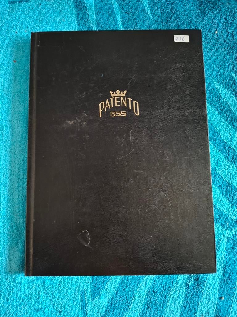 R0218 Zwitserland en een klein beetje Oostenrijk, Postzegels en Munten, Postzegels | Volle albums en Verzamelingen, Ophalen of Verzenden