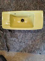 Vintage fonteintje wastafel 70er jaren, Doe-het-zelf en Verbouw, Sanitair, Ophalen, Zo goed als nieuw, Steen, Wastafel