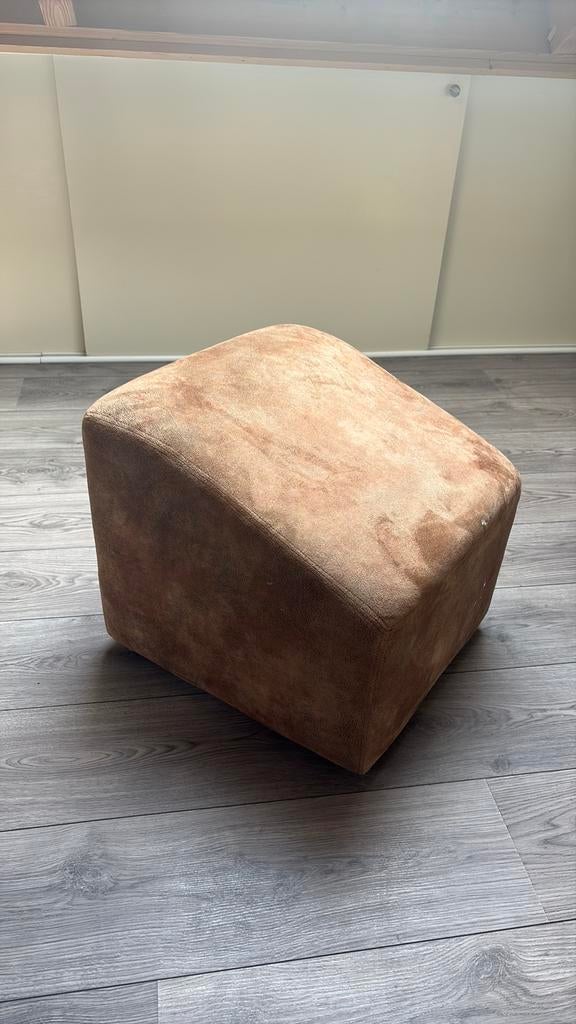 Bruine poef, Gebruikt, Vierkant, Minder dan 50 cm, Ophalen of Verzenden
