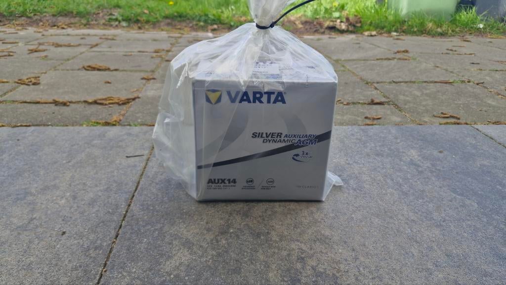 Varta AUX14 Hulpaccu 12V 12Ah AGM nieuw in verpakking, Auto-onderdelen, Accu's en Toebehoren, Ophalen of Verzenden