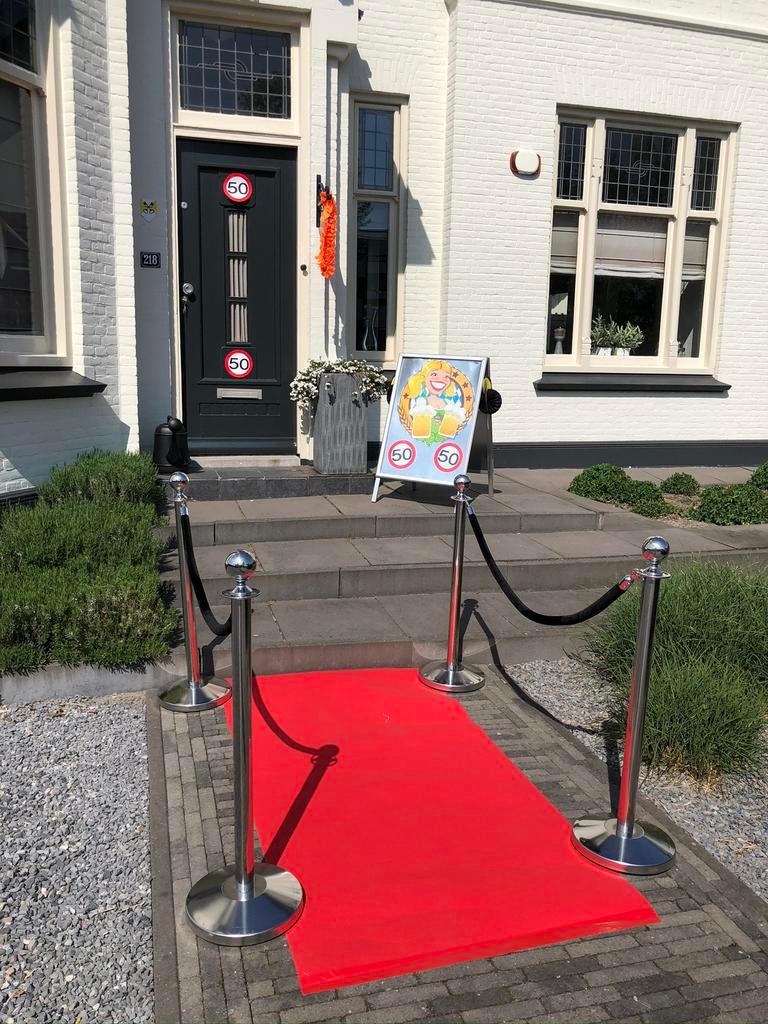 4 afzet paaltjes en rode loper huren € 30,- ser huren palen, Ophalen, Zo goed als nieuw, Overige