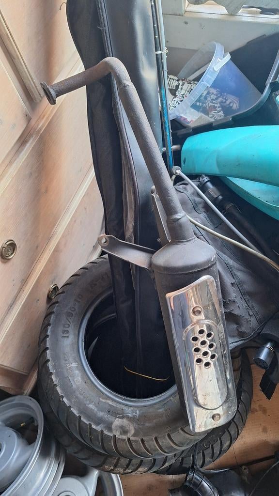 Minarelli horizontaal uitlaat yamaha aerox/jog/neos, Ophalen of Verzenden