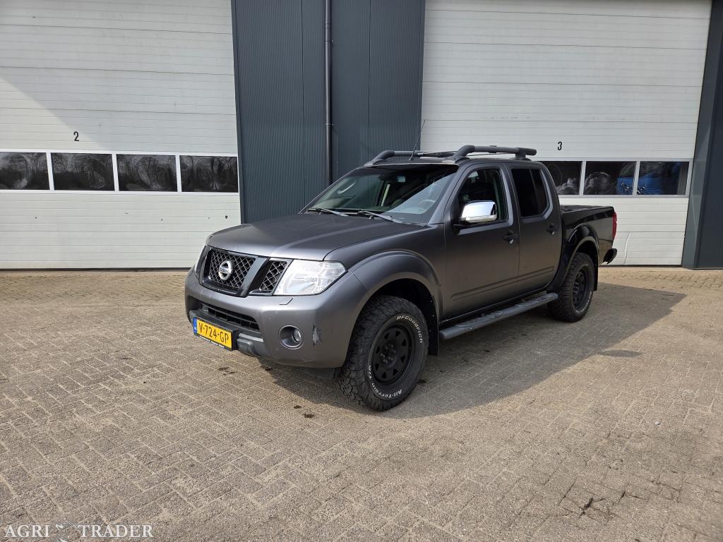 Nissan Navara 2.5 dCi, Auto's, Euro 5, Leder en Stof, Bedrijf, Vierwielaandrijving