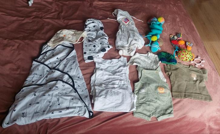 Babykleding en spullen pakket, Kinderen en Baby's, Babykleding | Overige, Gebruikt, Jongetje of Meisje, Ophalen of Verzenden