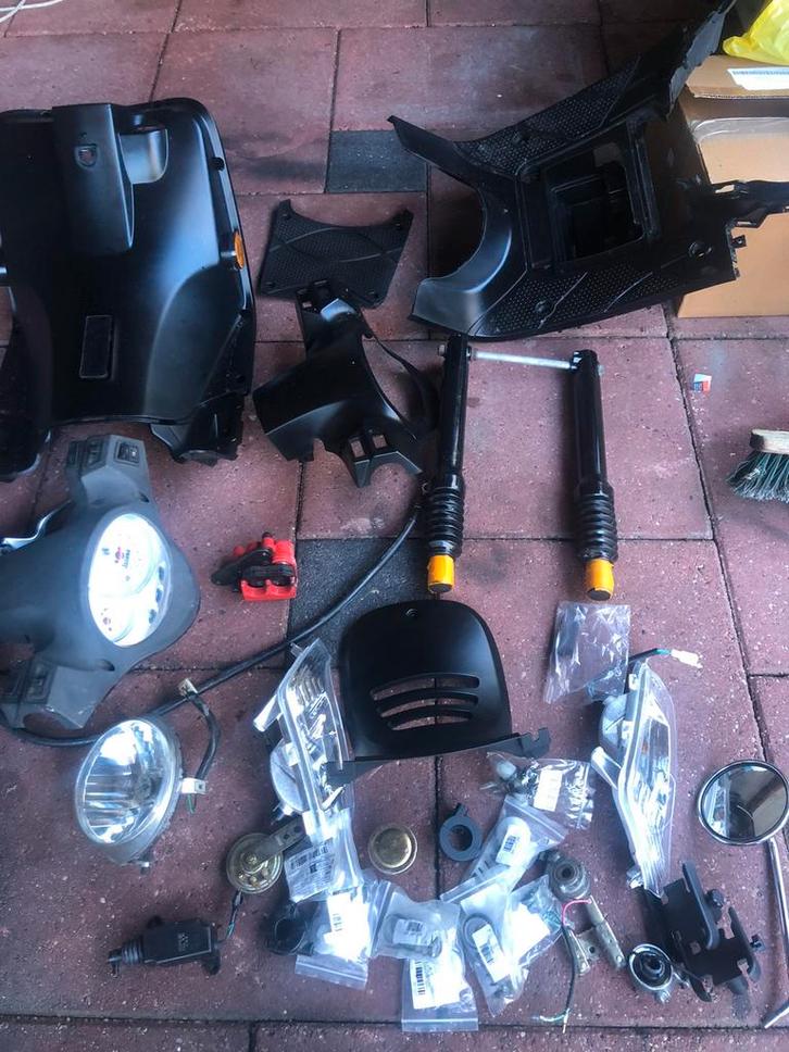 Sym fiddle 2 onderdelen, Fietsen en Brommers, Brommeronderdelen | Scooters, Zo goed als nieuw, SYM, Overige typen, Ophalen of Verzenden