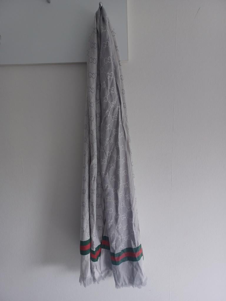 Nieuwe Gucci sjaal heren., Ophalen of Verzenden, Nieuw, Gucci, Sjaal