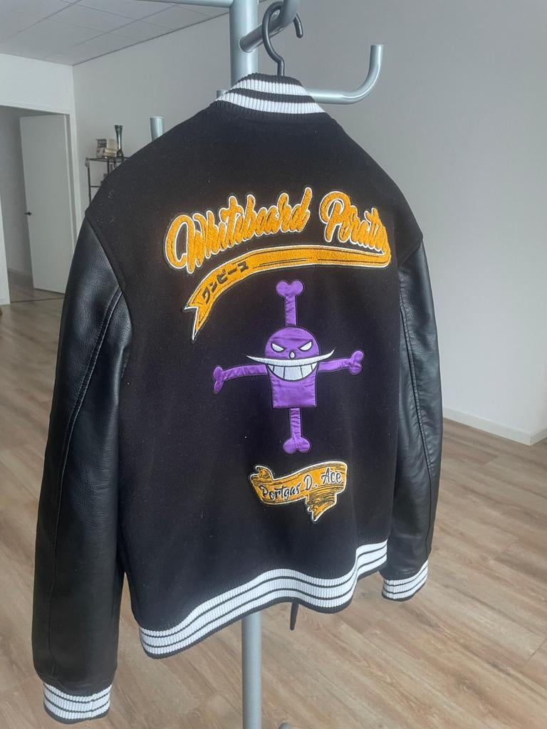 One Piece Whitebeard Pirates varsity jacket, One piece, Maat 48/50 (M), Zwart, Ophalen of Verzenden