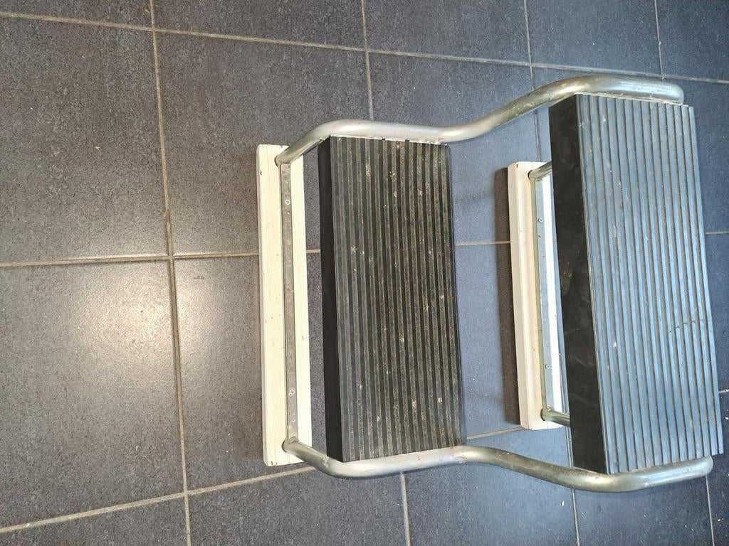 2 opstapjes voor de caravan €15 per stuk, Ophalen of Verzenden