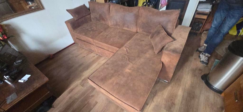 Bedbank van Seats & Sofas - Comfortabel en Ruim, Huis en Inrichting, Ophalen, Gebruikt, Bruin, Tweepersoons