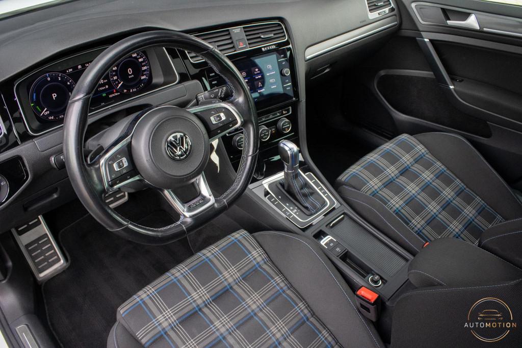 Volkswagen Golf 7.5 1.4 TSI PHEV GTE PANO STOELVERWARMING CA, Auto's, Volkswagen, Stof, Gebruikt, 4 cilinders, Met garantie (alle)