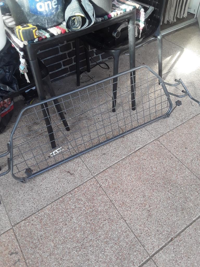 Honden bagagerek, Auto diversen, Hondenrekken, Ophalen, Zo goed als nieuw