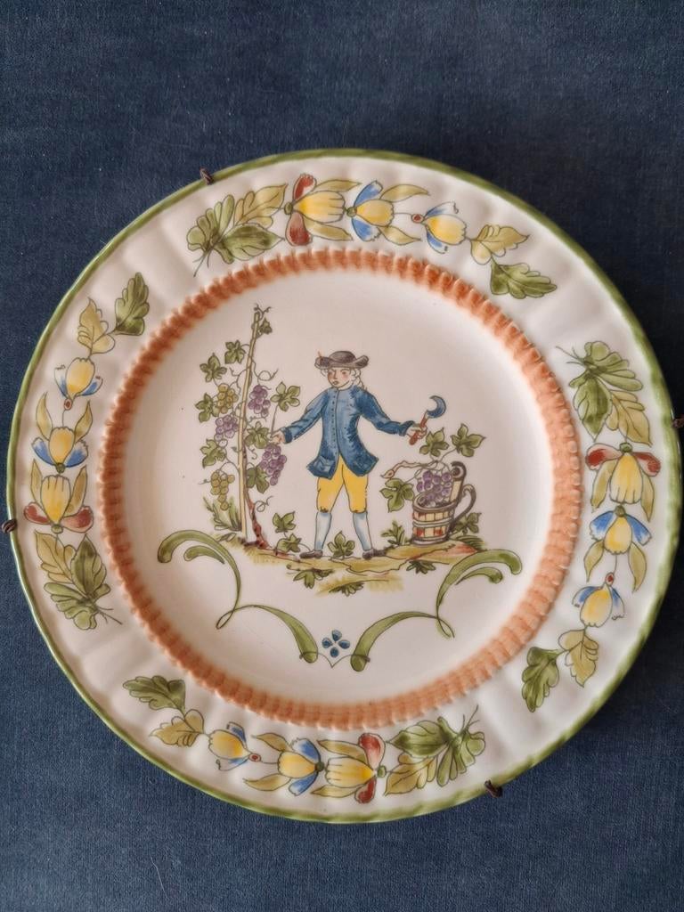 Villeroy & Boch wandbord 'Winzer und Reben', Antiek en Kunst, Antiek | Wandborden en Tegels, Ophalen of Verzenden