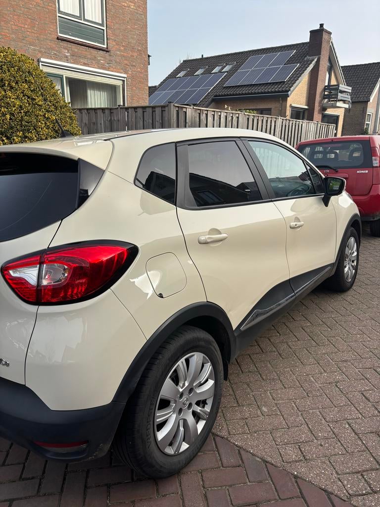 Renault Captur 0.9 TCE 90 2013, Voorwielaandrijving, 898 cc, 1200 kg, Handgeschakeld