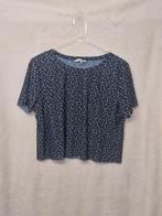 Donkerblauw T-shirt met bloemenprint, maat M, Kleding | Dames, T-shirts, Maat 38/40 (M), Blauw, Ophalen of Verzenden, Korte mouw