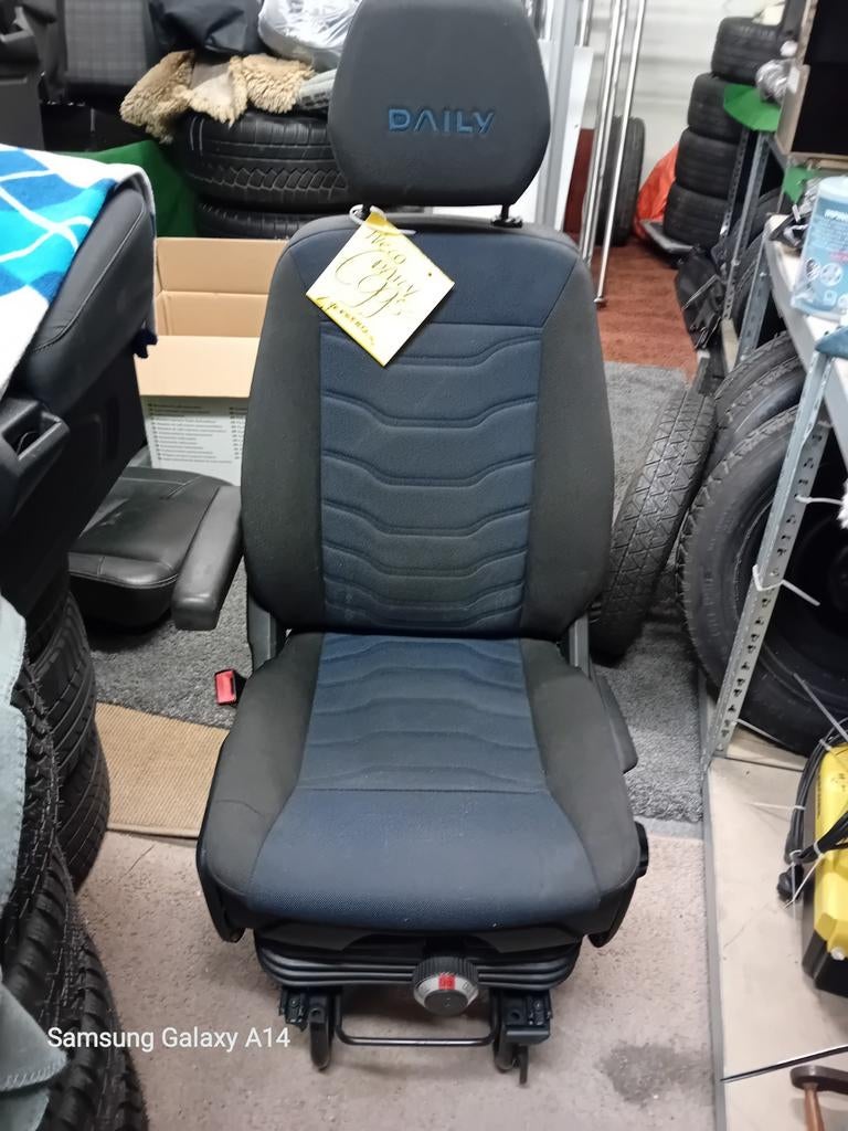 Iveco daily geveerde Bestuurderstoel met armlegger, Auto-onderdelen, Interieur en Bekleding, Ophalen