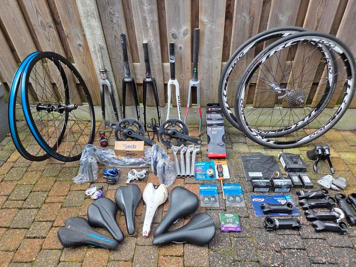 Partijtje Raceonderdelen Nieuw en Gebruikt...KOOPJE, Fietsen en Brommers, Fietsonderdelen, Zo goed als nieuw, Racefiets, Ophalen