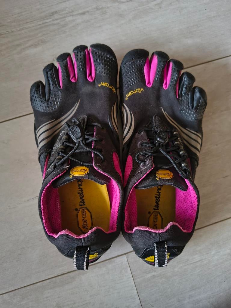 Vibram barefoot schoenen mt 37, Kleding | Dames, Schoenen, Vibram, Ophalen of Verzenden, Sneakers of Gympen, Roze