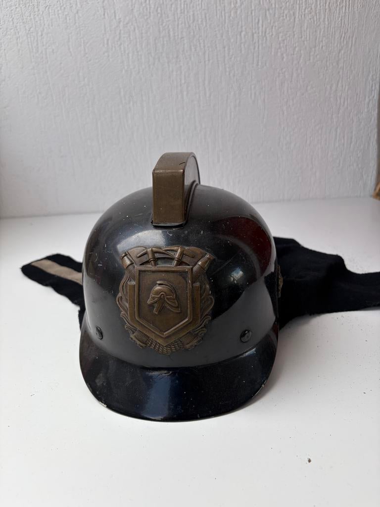 Brandweerhelm Kraaier, Ophalen