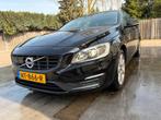 Volvo V60 11-2017 Nordic Automaat Xenon standkachel zwart, 1498 cc, 4 cilinders, Leder en Stof, Origineel Nederlands