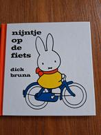 Dick Bruna - Nijntje op de fiets, Fictie algemeen, Ophalen of Verzenden, Zo goed als nieuw, Dick Bruna