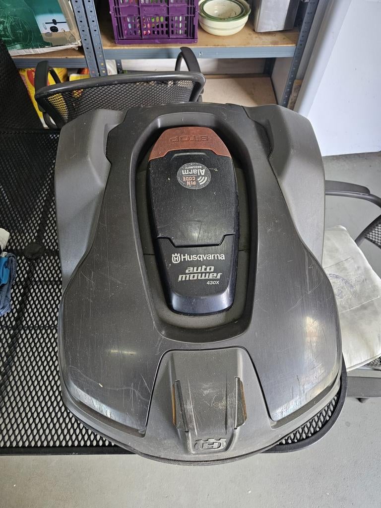 Husqvarna 430X robotmaaier, Gebruikt, Bestuurbaar via app, Ophalen of Verzenden, 20 tot 25 cm