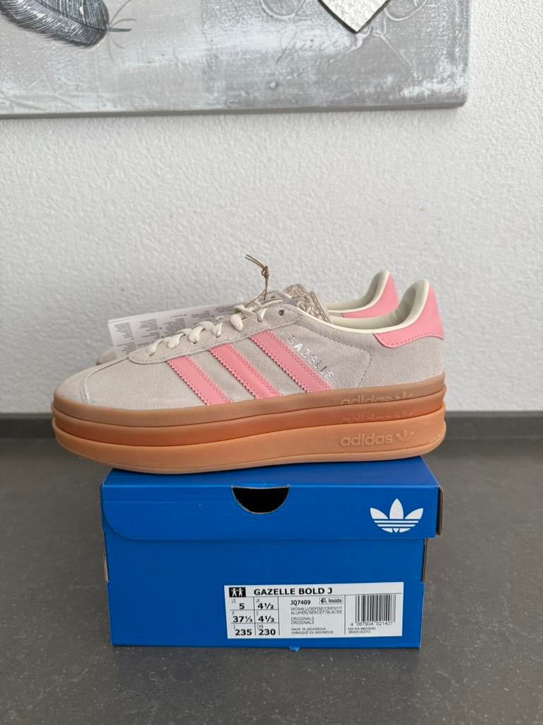 Adidas Gazelle Bold | Nieuw!, Beige, Nieuw, Ophalen of Verzenden, Sneakers of Gympen