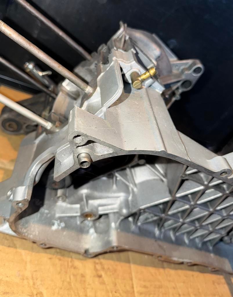 Hexagon 125cc blok EXS1M, Ophalen