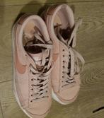 Schoenen zwarte 39 maat en tweejde 40, Kleding | Dames, Schoenen, Ophalen of Verzenden, Zo goed als nieuw, Zwart, Sneakers of Gympen