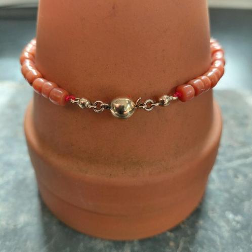 bloedkoraal armband met gouden bolslot!!, Sieraden, Tassen en Uiterlijk, Antieke sieraden, Armband, Goud, Ophalen of Verzenden