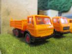 Mercedes Benz NG 2626 AK kipper - Wiking 673-1 oranje 1976, Hobby en Vrije tijd, Modelauto's | 1:87, Ophalen of Verzenden, Zo goed als nieuw
