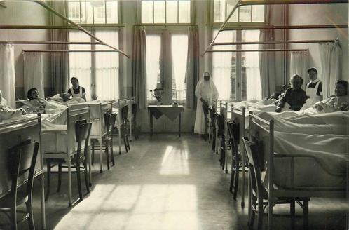 (388-523-013) Dordrecht RK Ziekenhuis Vrouwenzaal, Verzamelen, Ansichtkaarten | Nederland, Zuid-Holland, Verzenden