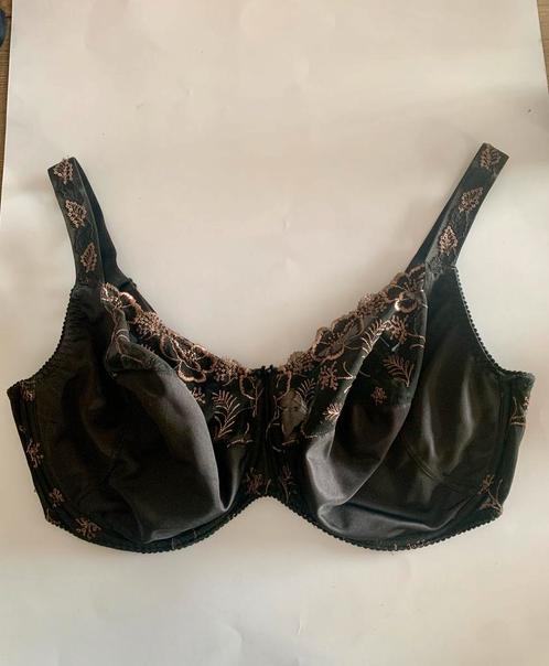 Prima donna 100F full cup bruin borduur kant, Kleding | Dames, Ondergoed en Lingerie, BH, Bruin, Verzenden