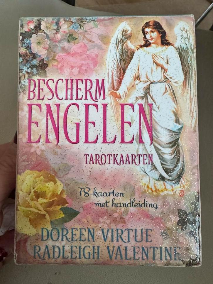 Tarotkaarten Beschermengelen Doreen Virtue - ZGAN, Boeken, Historische romans, Zo goed als nieuw, Ophalen of Verzenden