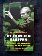 Kees Versteegh - De honden blaffen (CDA), Gelezen, Kees Versteegh, Ophalen of Verzenden, Politiek en Staatkunde