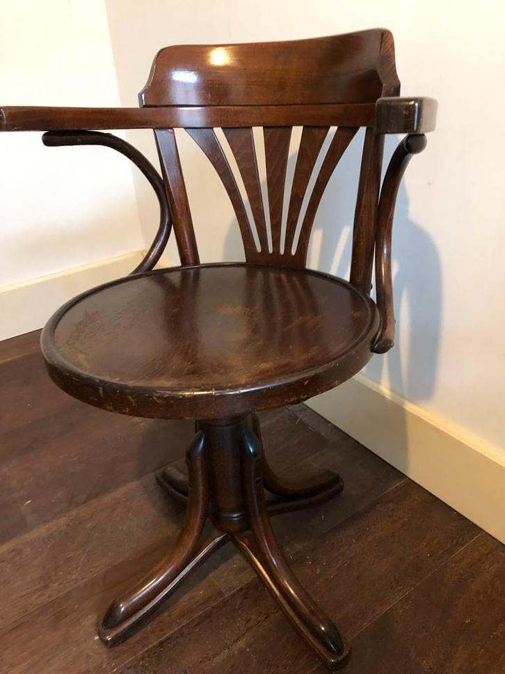Vintage thonet bureaustoel, Antiek en Kunst, Antiek | Meubels | Stoelen en Banken, Ophalen