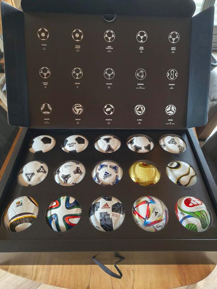 Adidas FIFA WK Mini Voetballen Set - Historisch, Verzamelen, Sportartikelen en Voetbal, Nieuw, Overige typen, Overige sporten