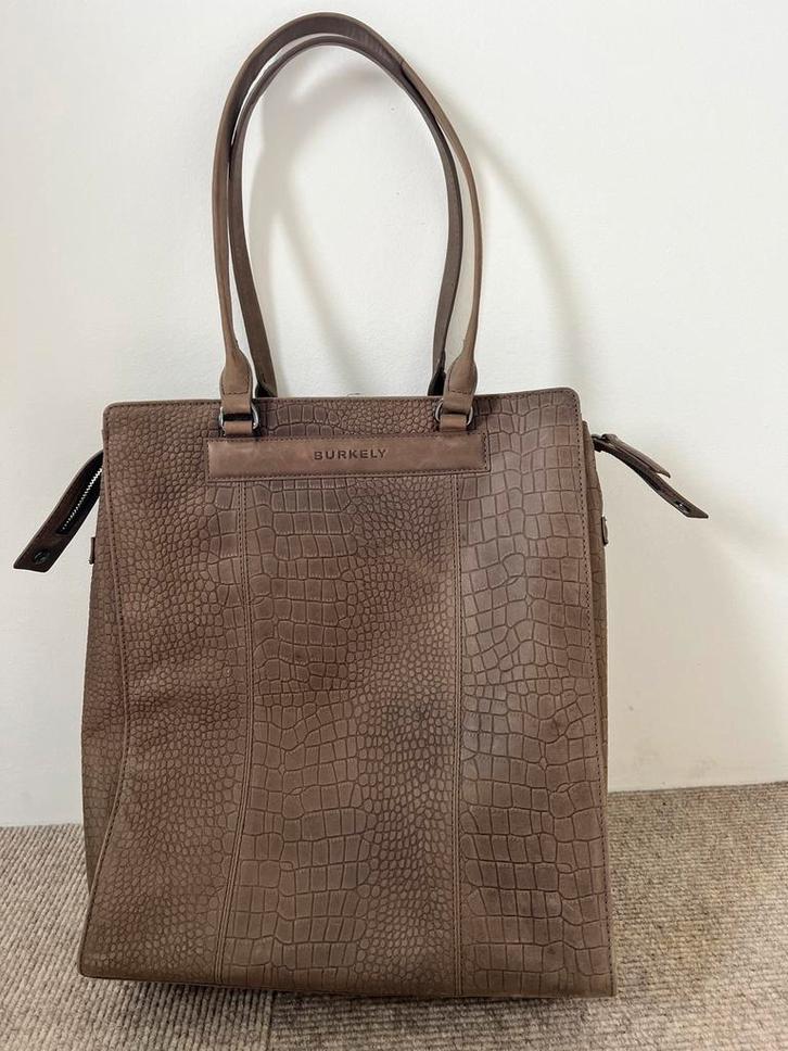Burkely bruine totebag NIEUW, Sieraden, Tassen en Uiterlijk, Tassen | Damestassen, Nieuw, Handtas, Bruin, Ophalen of Verzenden