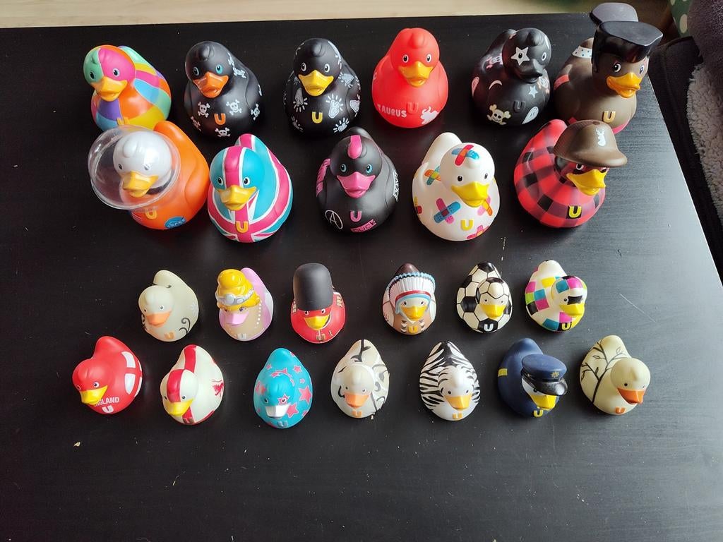 Verzameling BUD badeendjes, 25 stuks verschillende maten, Verzamelen, Ophalen of Verzenden, Zo goed als nieuw