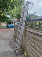 Lader 2 delen 5 meter lengte rijkhoogte is7 meter, Doe-het-zelf en Verbouw, Ladders en Trappen, Ophalen, Gebruikt, Ladder, 4 meter of meer