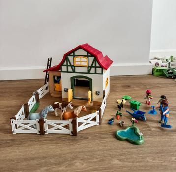 Playmobil - paardenmanege met assecoires - zgan beschikbaar voor biedingen