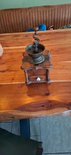 Tekoop: koffiemolen oud en bruikbaar., Antiek en Kunst, Ophalen