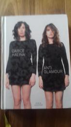 Carice & Halina - Anti Glamour, Ophalen of Verzenden, Zo goed als nieuw