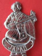 (F9827) Japan (folklore) vorkje (Triporteur kaas ), Ophalen of Verzenden, Gebruikt, Bestek